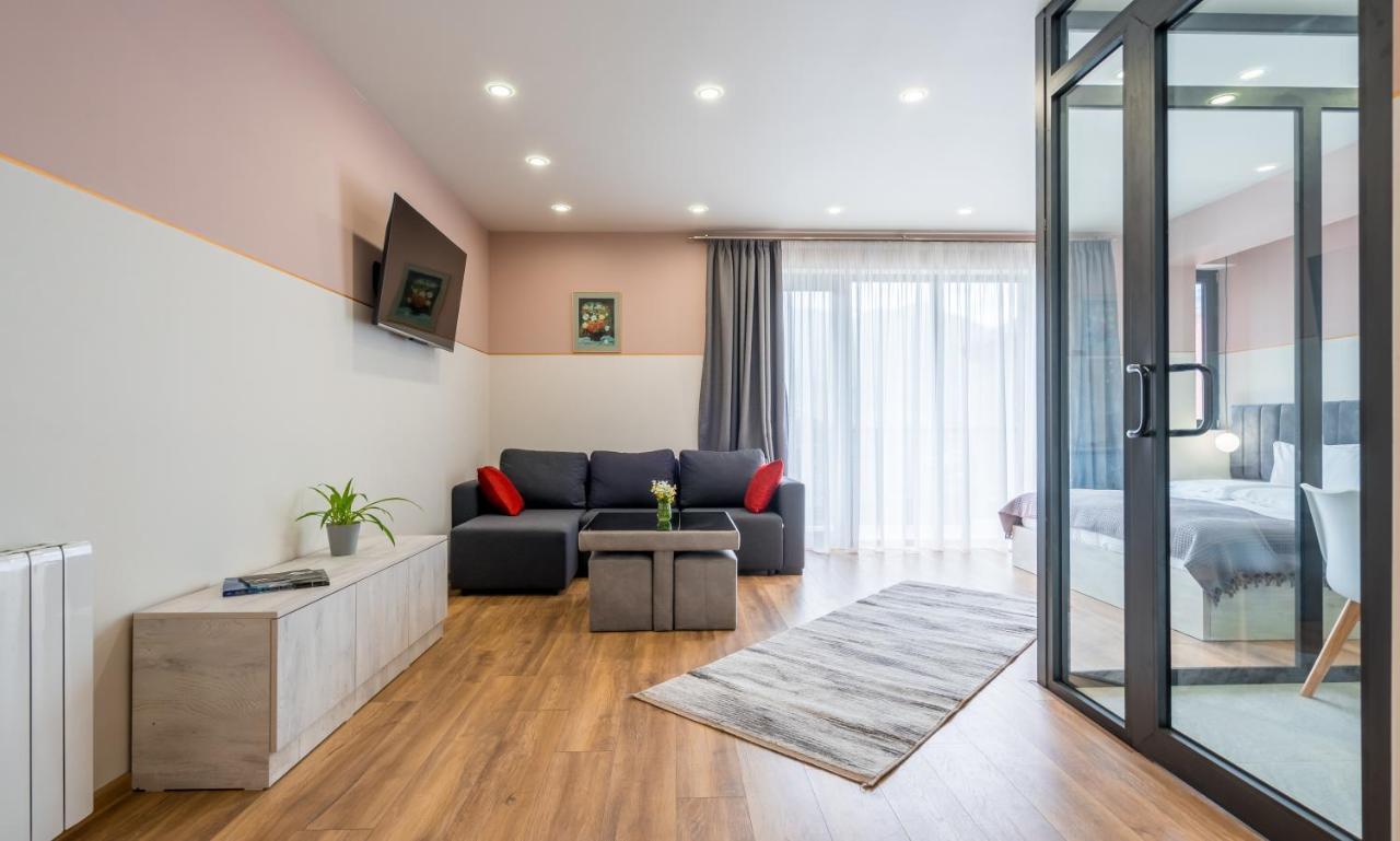Devdaraki Apartments Stepancminda Exteriér fotografie