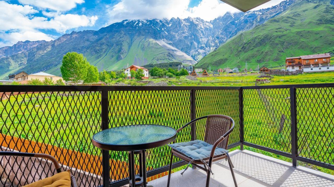 Devdaraki Apartments Stepancminda Exteriér fotografie