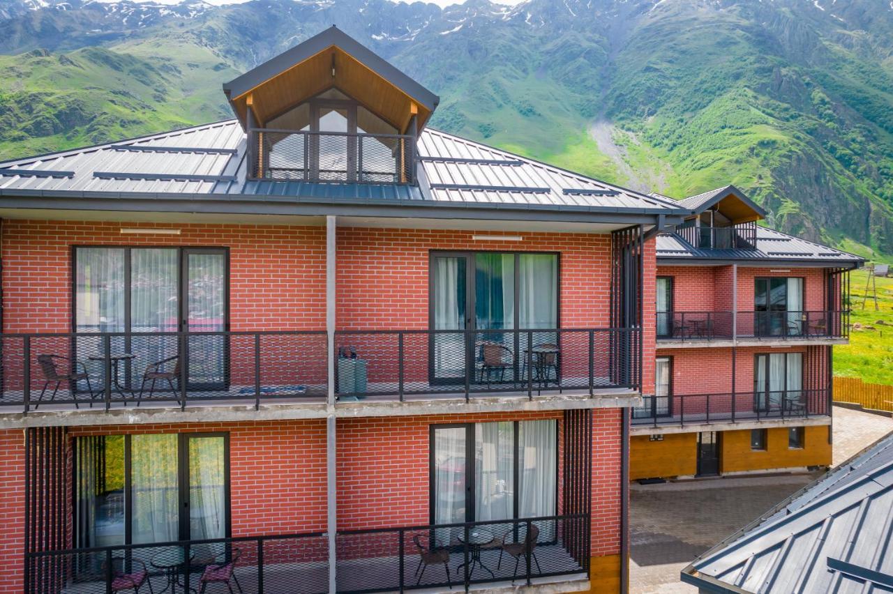 Devdaraki Apartments Stepancminda Exteriér fotografie