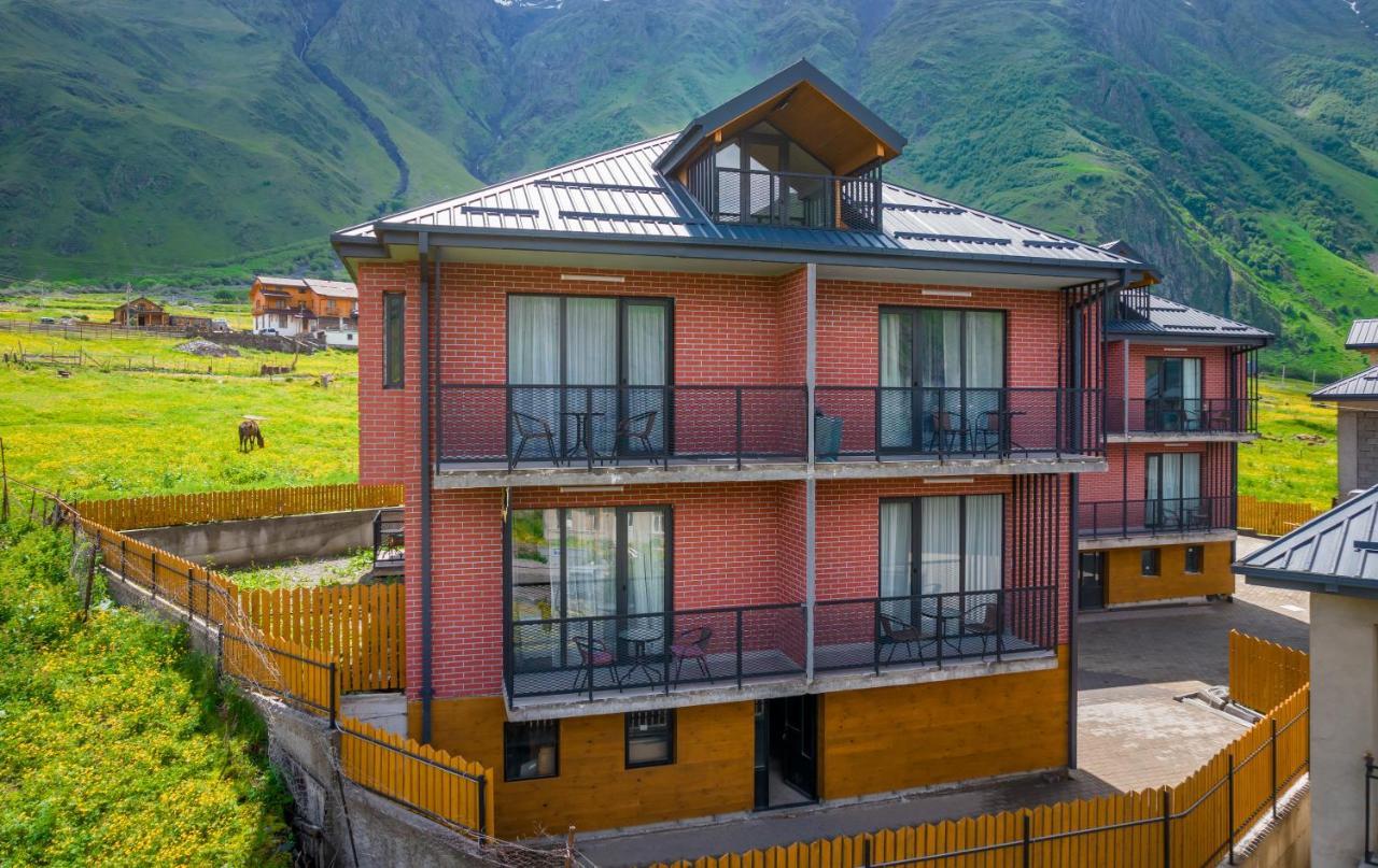 Devdaraki Apartments Stepancminda Exteriér fotografie